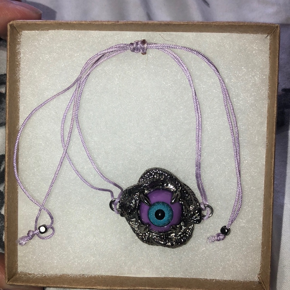 Dragon eye cord necklace ⁉️⁉️✅✅